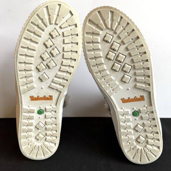 Timberland Gray Ankle Boots with White with fur - Picture 7 of 8